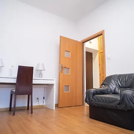Apartment 5 Near Metro Politechnika Dnf